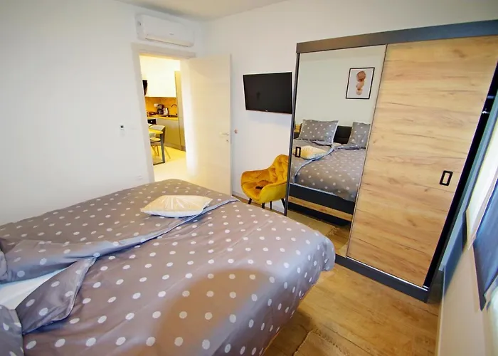 Cala 아파트 풀라